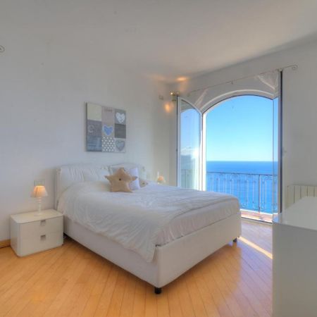Villa Ischia Attico Sul Mare A Verezzi Borgio Verezzi Exterior foto
