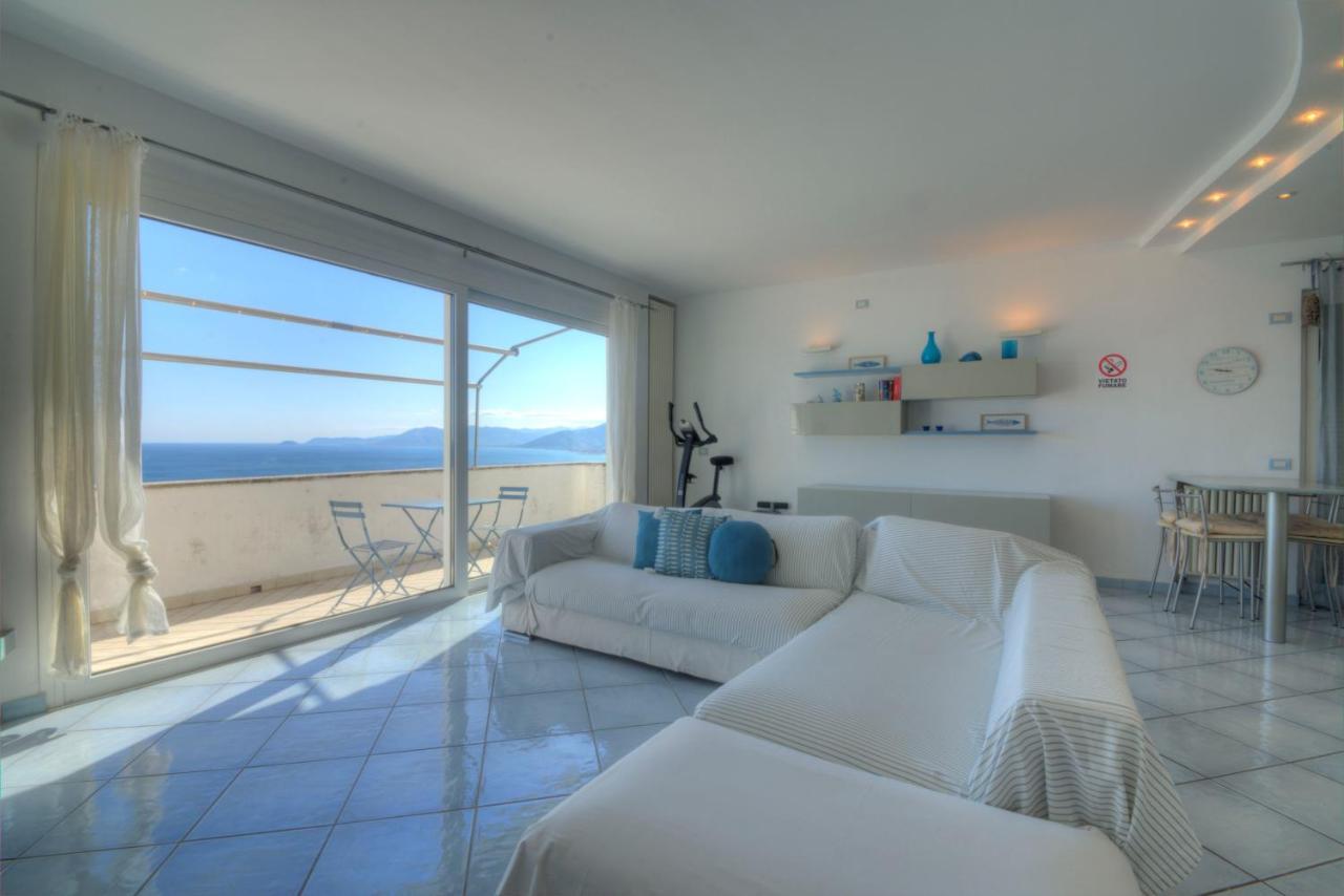 Villa Ischia Attico Sul Mare A Verezzi Borgio Verezzi Exterior foto