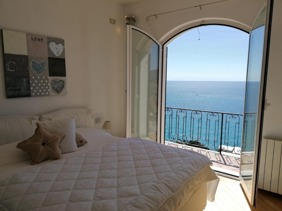 Villa Ischia Attico Sul Mare A Verezzi Borgio Verezzi Exterior foto